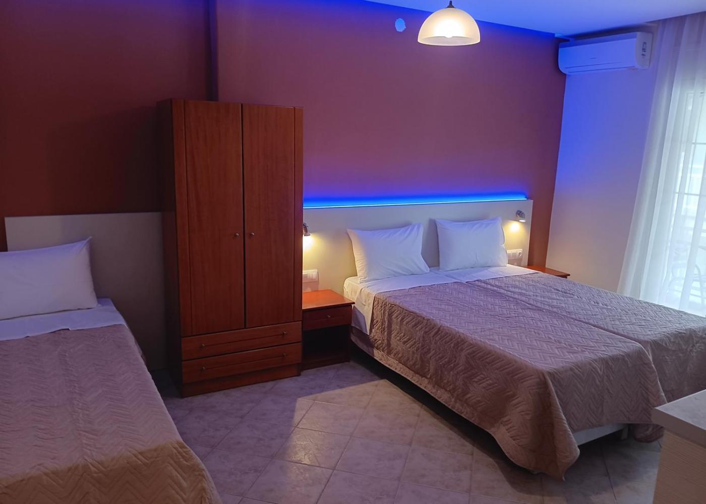 Oasis Blue Inn 렙토카리아 외부 사진